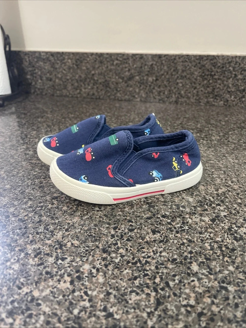 Carter's Unisex-Child Damon Sneaker Size 7 Blue Kids